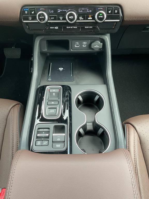 new 2025 Honda Pilot car, priced at $50,378