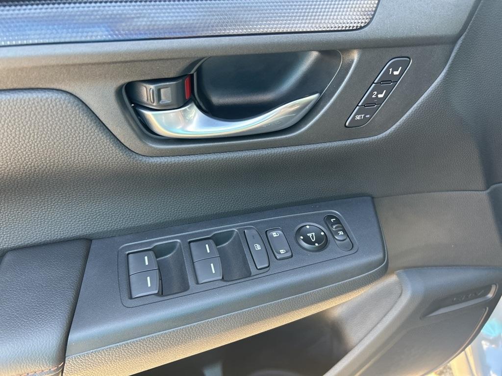 new 2026 Honda CR-V Hybrid car, priced at $40,415