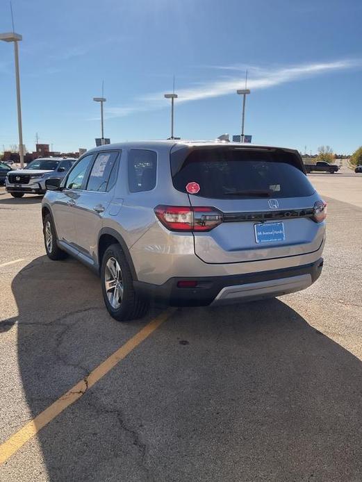 new 2025 Honda Pilot car, priced at $43,970