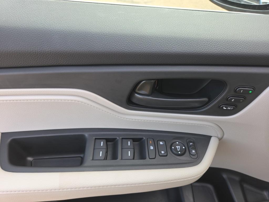 new 2026 Honda Odyssey car, priced at $42,037