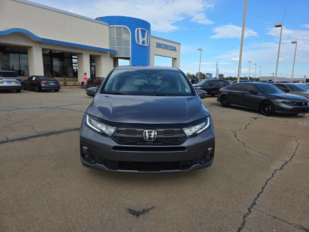new 2026 Honda Odyssey car, priced at $42,037
