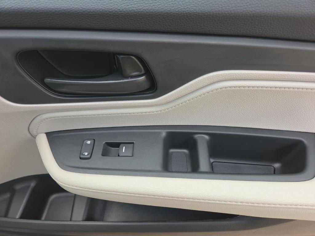 new 2026 Honda Odyssey car, priced at $42,037