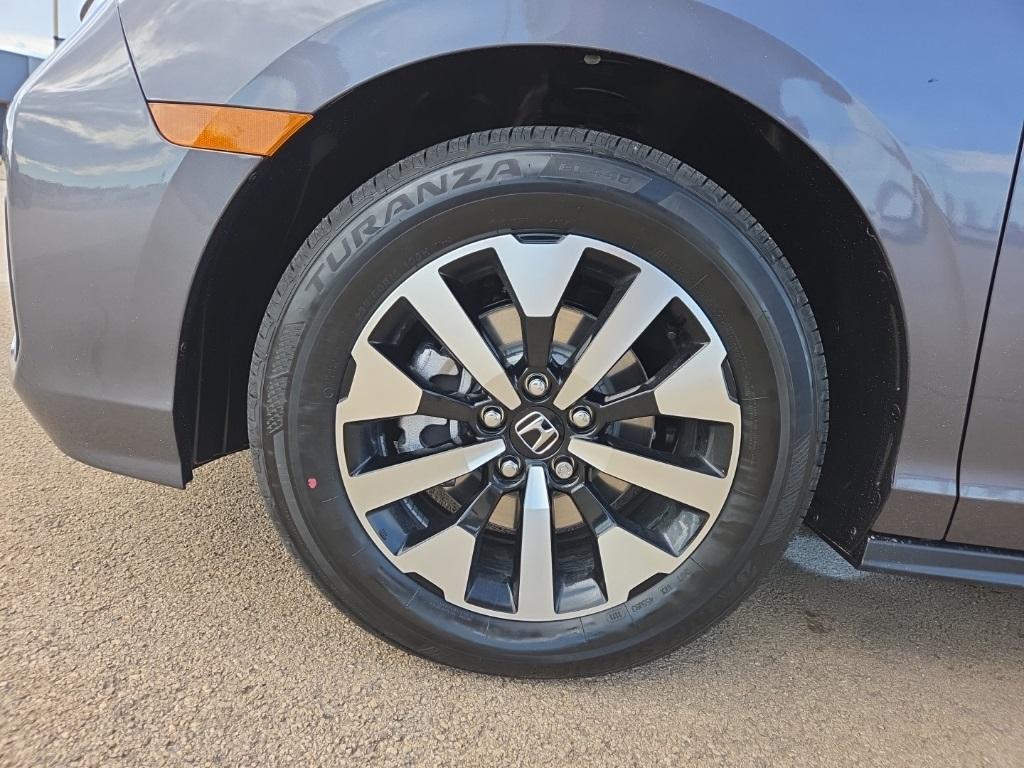 new 2026 Honda Odyssey car, priced at $42,037