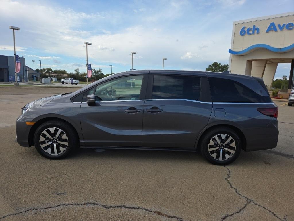 new 2026 Honda Odyssey car, priced at $42,037