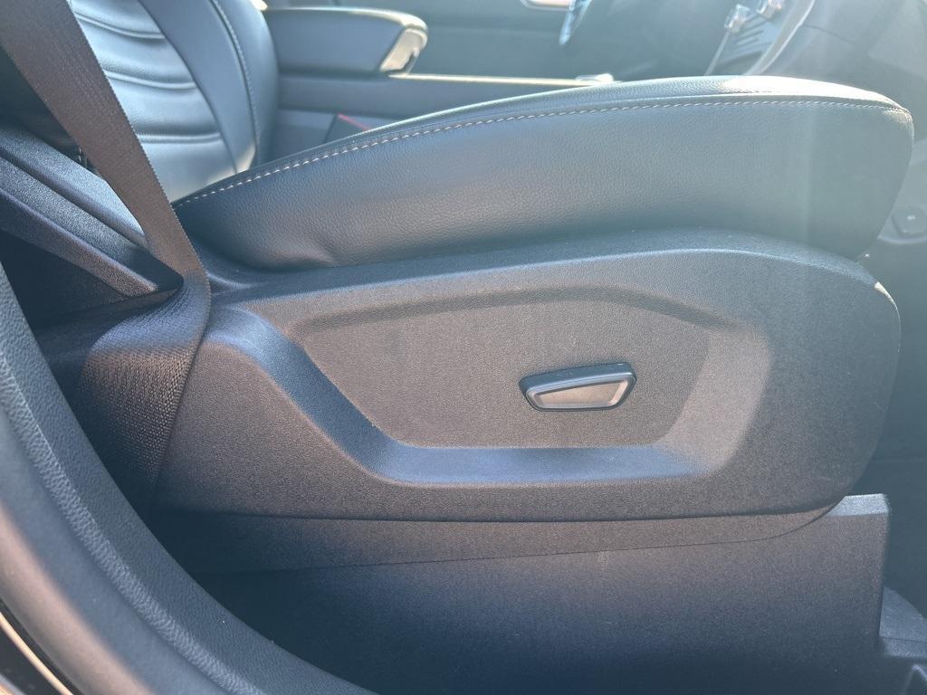 used 2024 Ford Edge car, priced at $24,902
