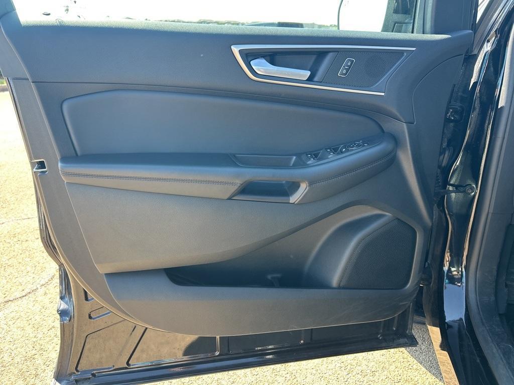used 2024 Ford Edge car, priced at $24,902