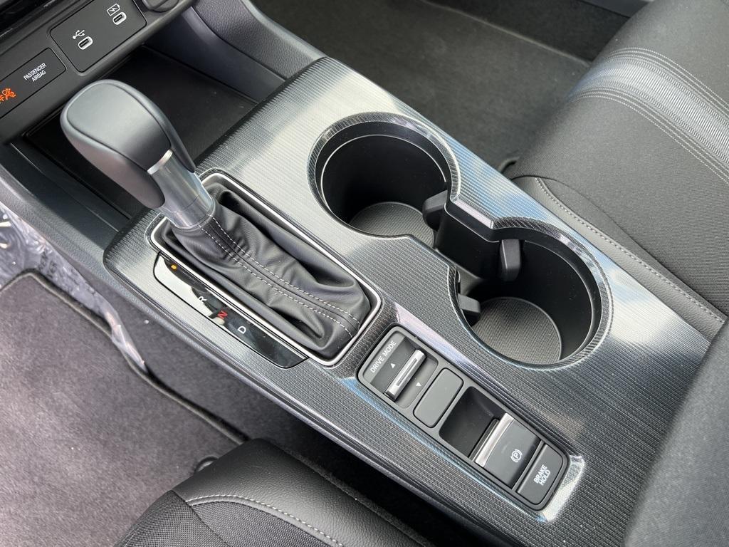 new 2025 Honda Civic Hybrid car, priced at $30,418