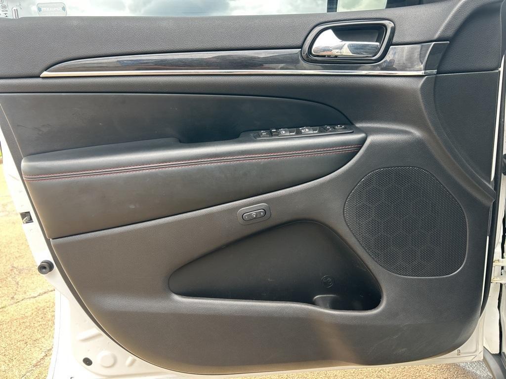used 2020 Jeep Grand Cherokee car, priced at $25,524