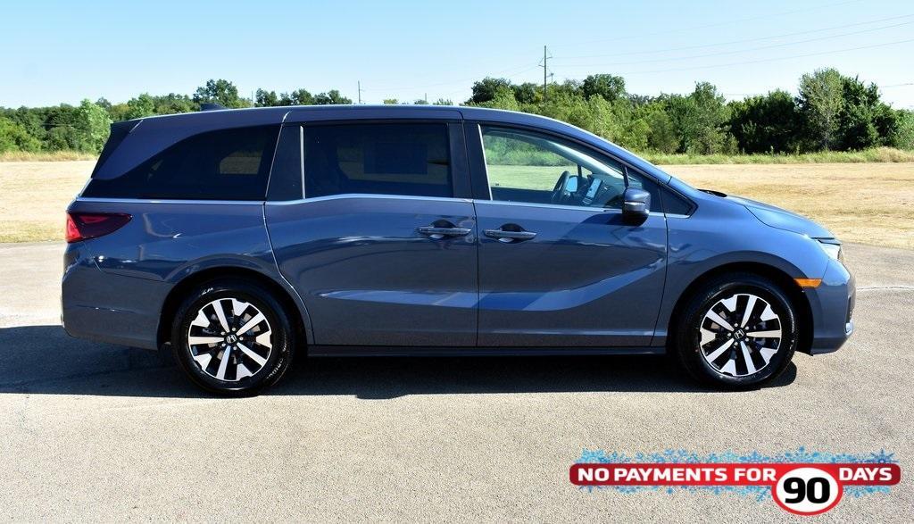 new 2025 Honda Odyssey car, priced at $40,817