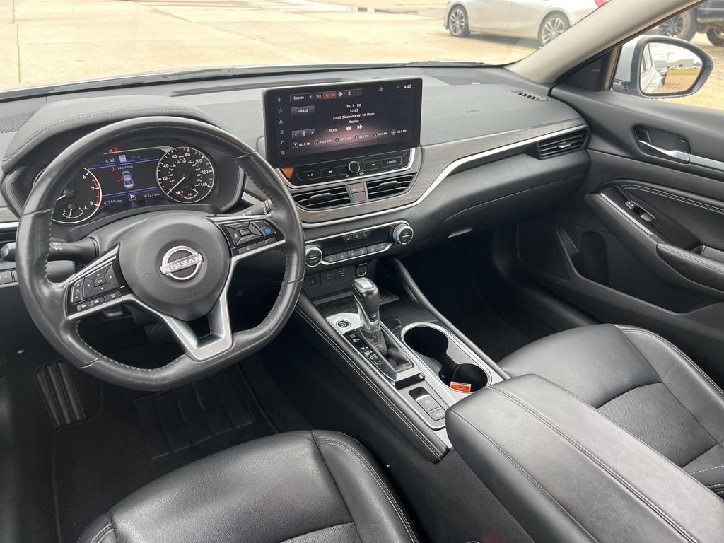 used 2023 Nissan Altima car, priced at $21,744