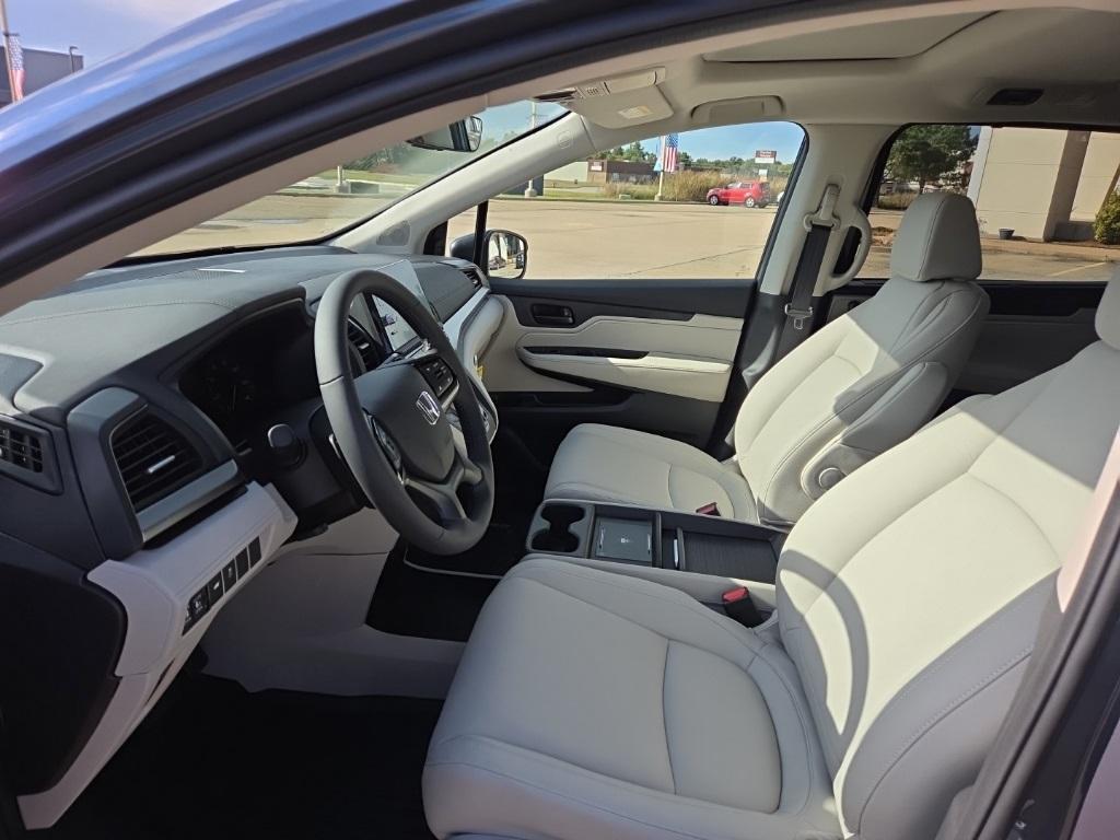new 2026 Honda Odyssey car, priced at $43,083