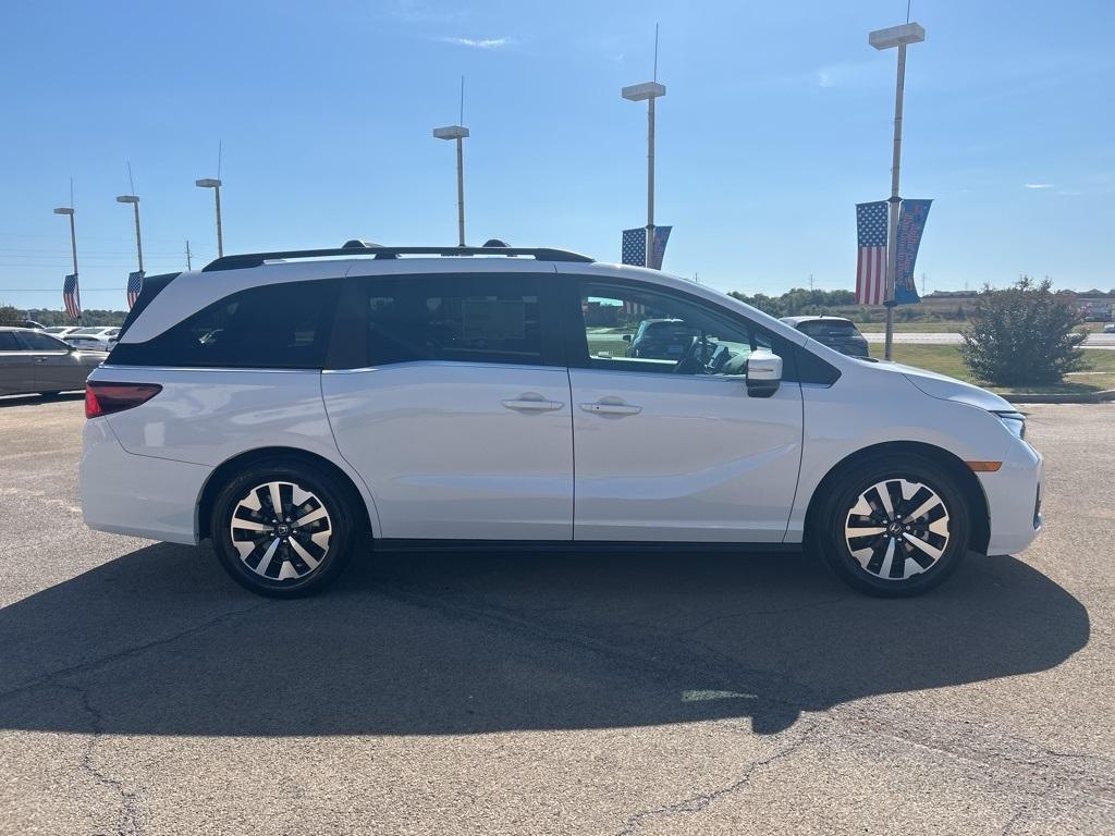 new 2026 Honda Odyssey car, priced at $42,910