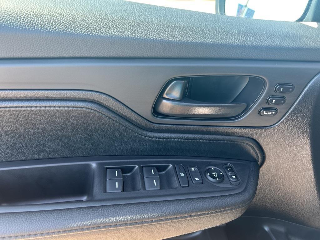 new 2026 Honda Odyssey car, priced at $42,910