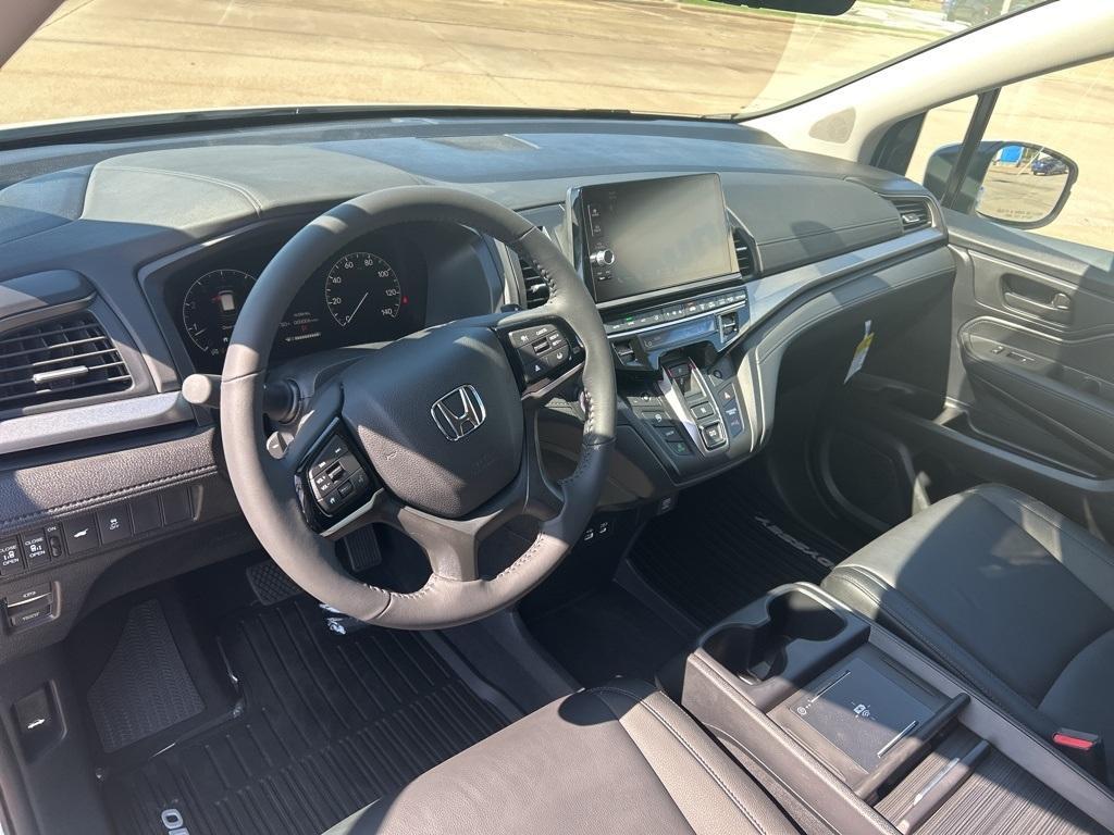 new 2026 Honda Odyssey car, priced at $42,910