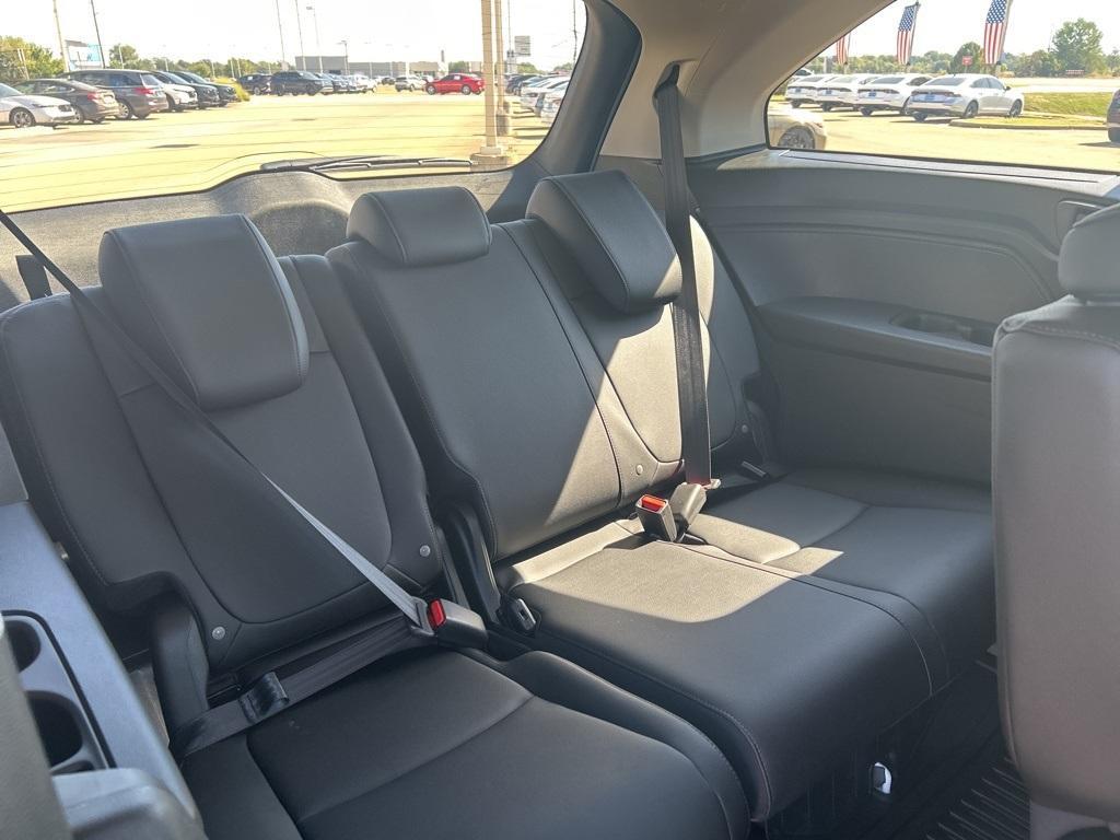 new 2026 Honda Odyssey car, priced at $42,910