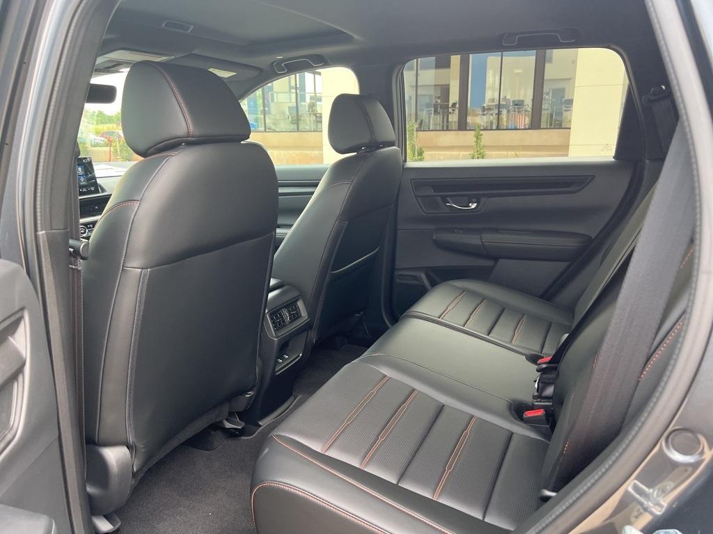 new 2025 Honda CR-V Hybrid car, priced at $39,110
