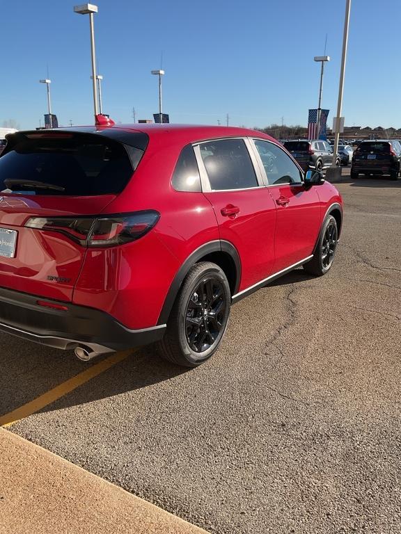 new 2025 Honda HR-V car, priced at $28,002