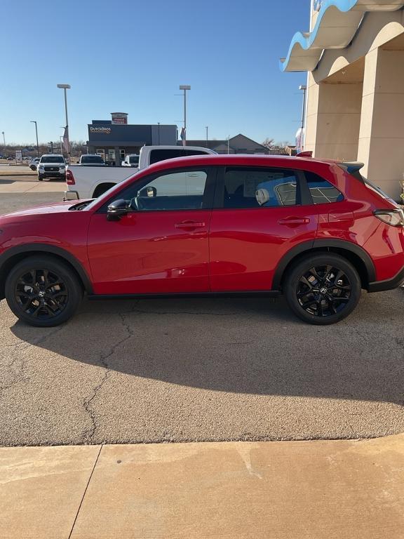 new 2025 Honda HR-V car, priced at $28,002