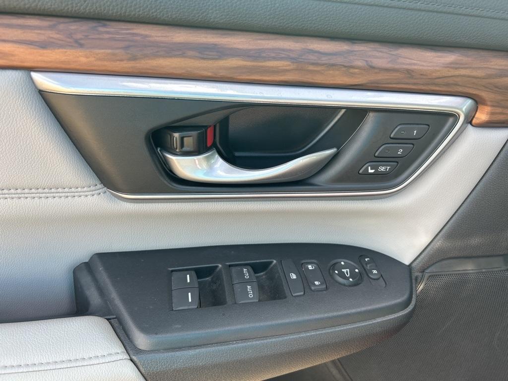 used 2022 Honda CR-V Hybrid car, priced at $29,156
