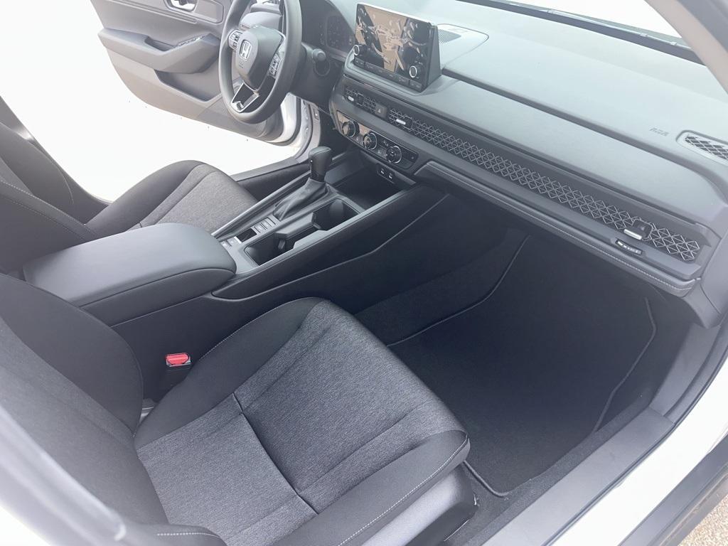 new 2025 Honda Accord car, priced at $30,906