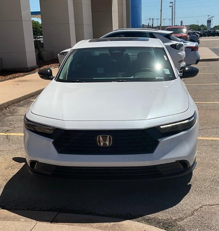 new 2025 Honda Accord car, priced at $30,807