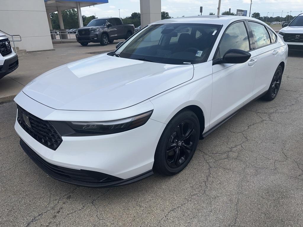 new 2025 Honda Accord car, priced at $30,906