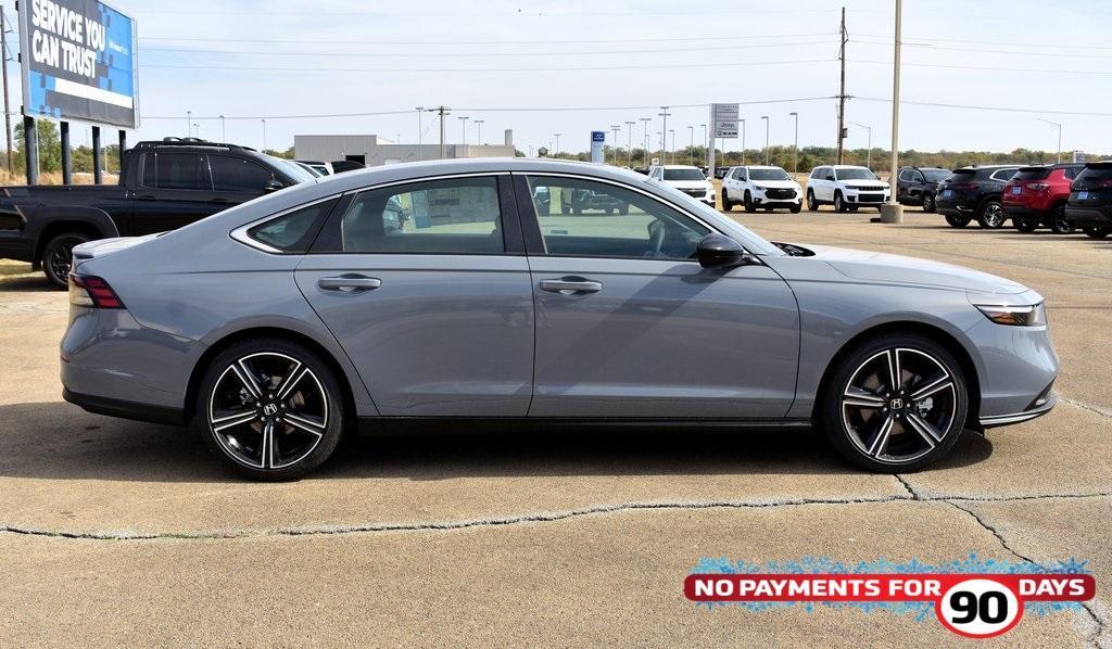 new 2025 Honda Accord Hybrid car, priced at $33,800