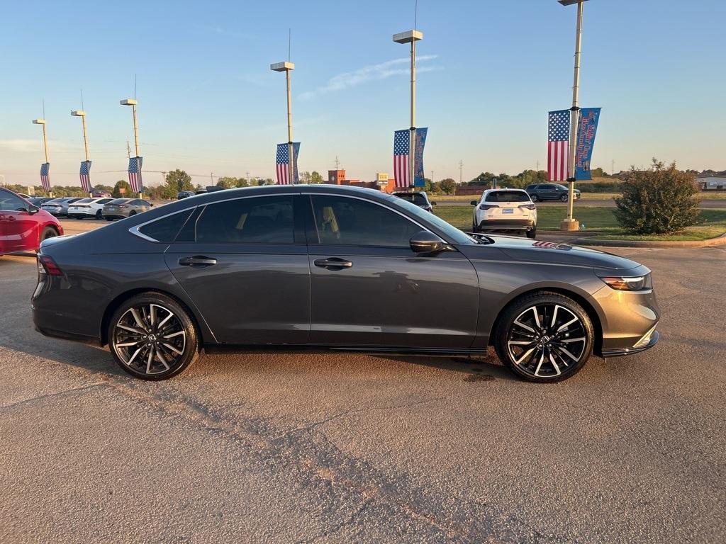 new 2025 Honda Accord Hybrid car, priced at $37,821