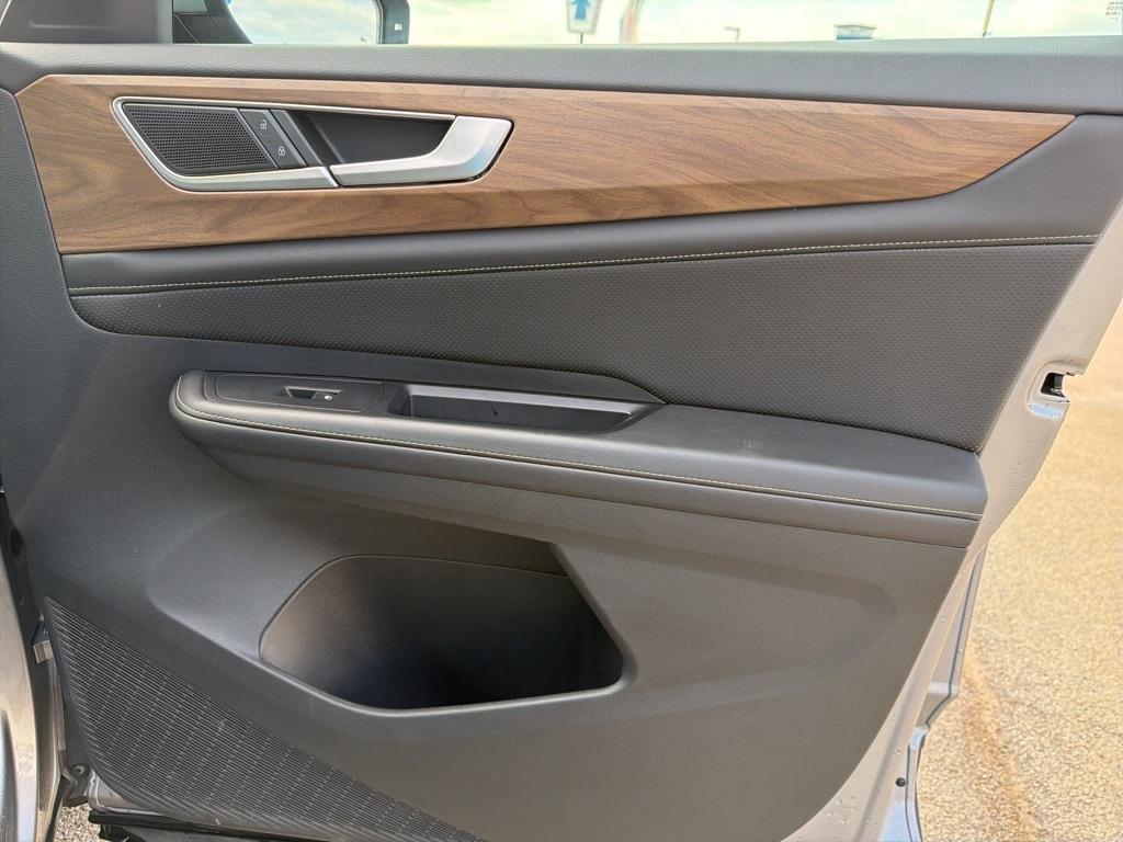 used 2025 Volkswagen Atlas car, priced at $34,896