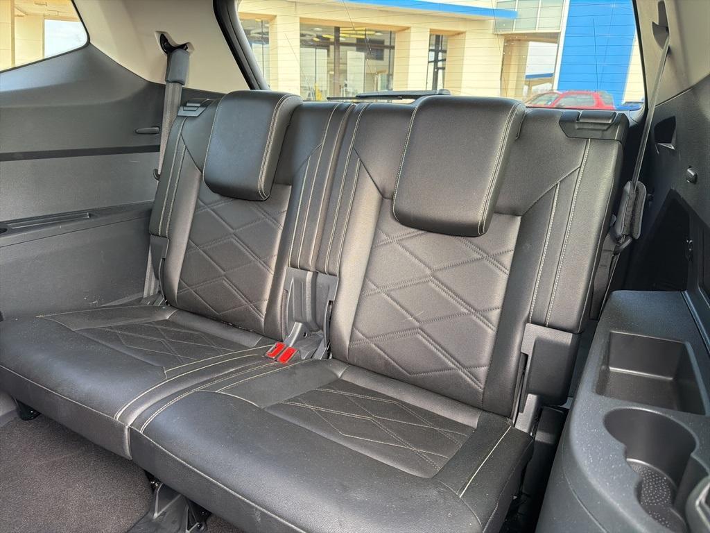 used 2025 Volkswagen Atlas car, priced at $34,896