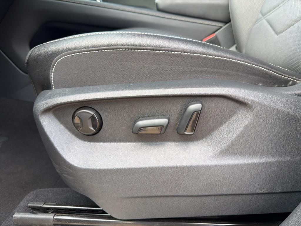 used 2025 Volkswagen Atlas car, priced at $34,896