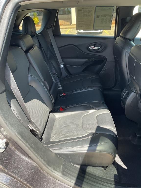used 2023 Jeep Cherokee car, priced at $21,997