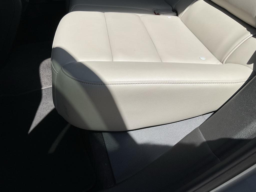 used 2023 Cadillac XT4 car, priced at $24,889