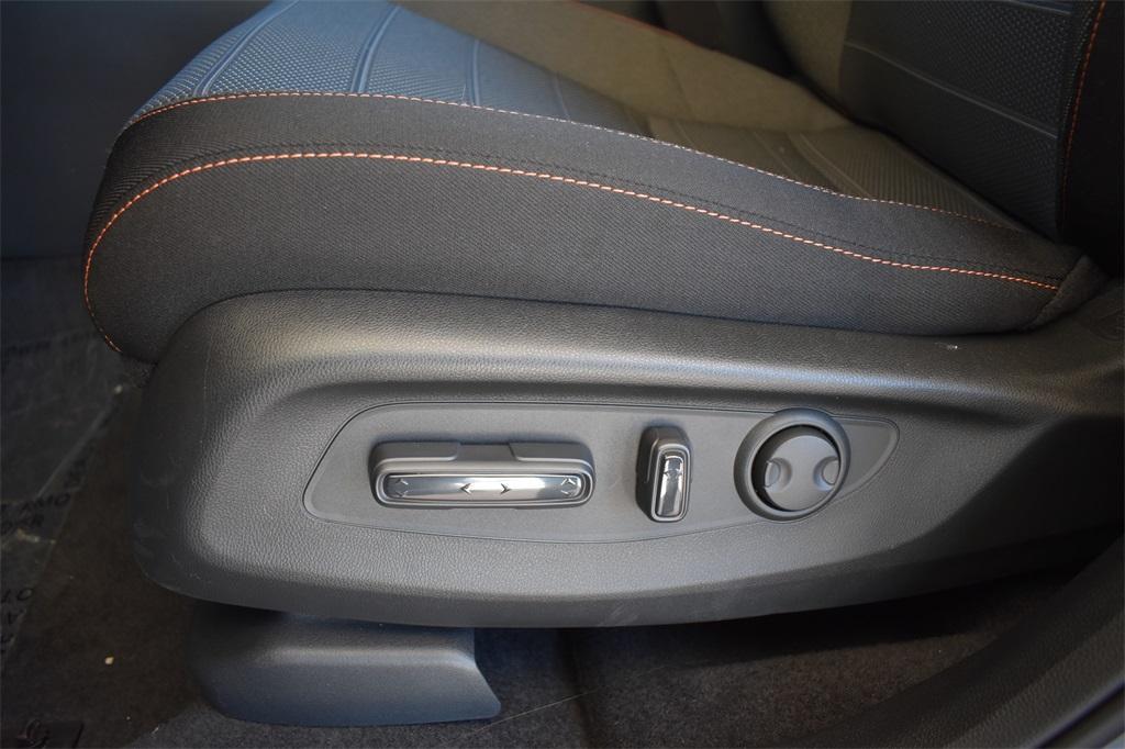 new 2025 Honda CR-V Hybrid car, priced at $37,500