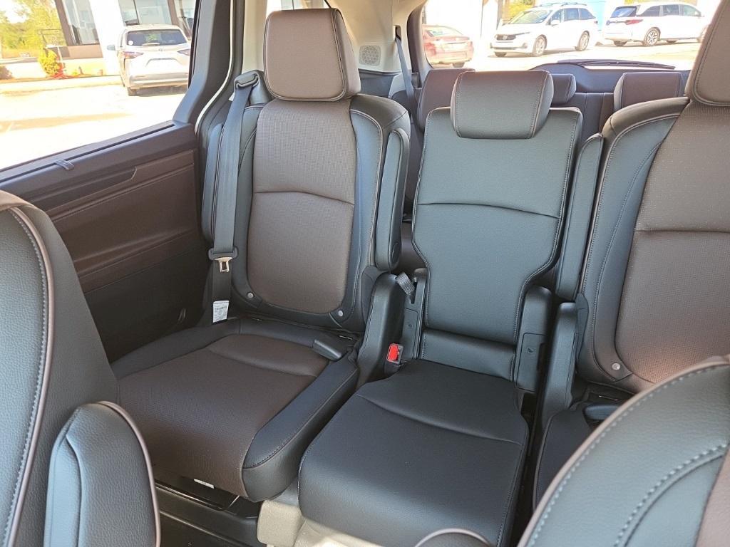 new 2026 Honda Odyssey car, priced at $53,645