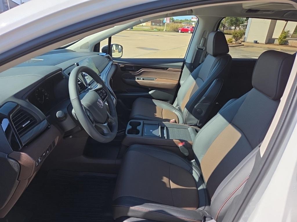 new 2026 Honda Odyssey car, priced at $53,645