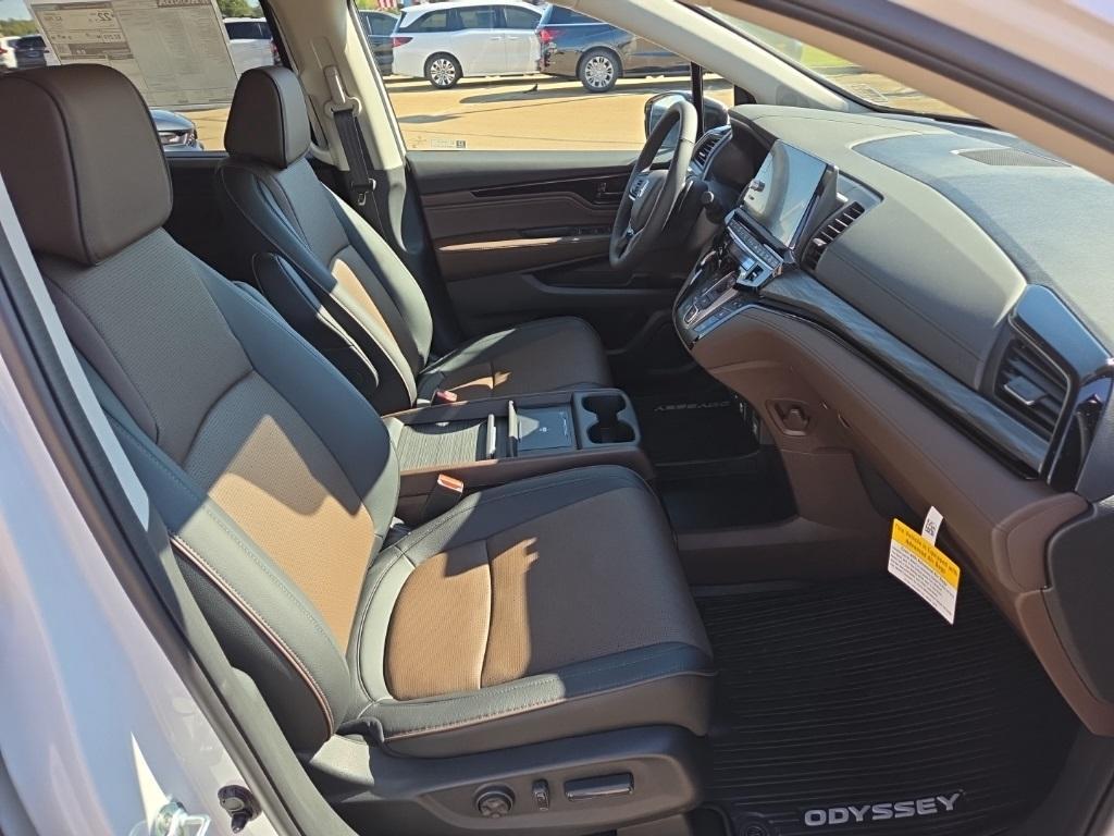 new 2026 Honda Odyssey car, priced at $53,645