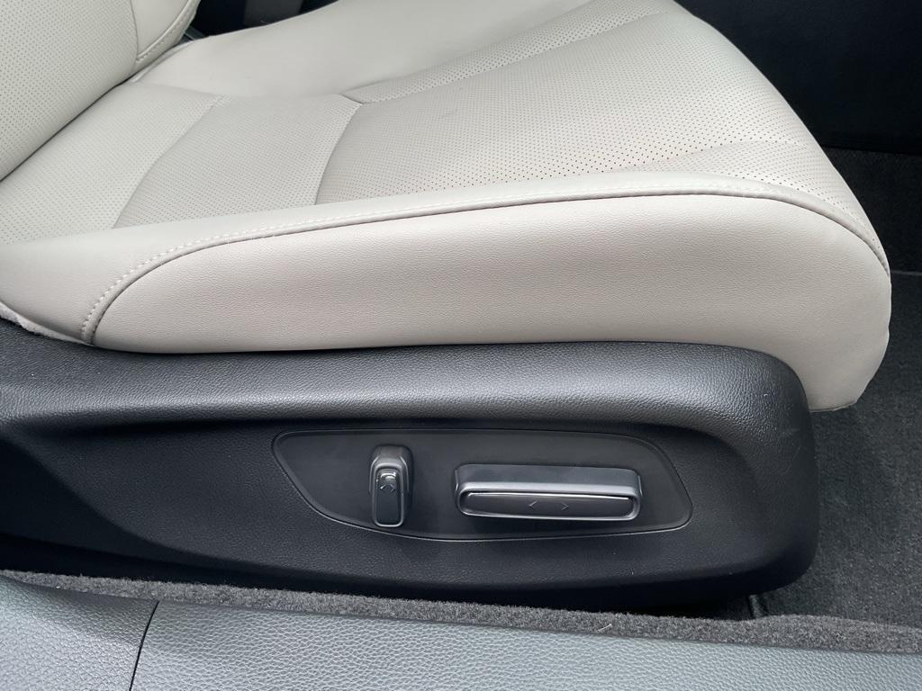 new 2025 Honda Accord Hybrid car, priced at $37,821