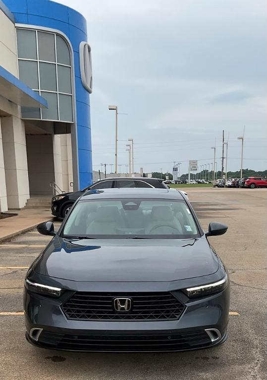 new 2025 Honda Accord Hybrid car, priced at $37,821