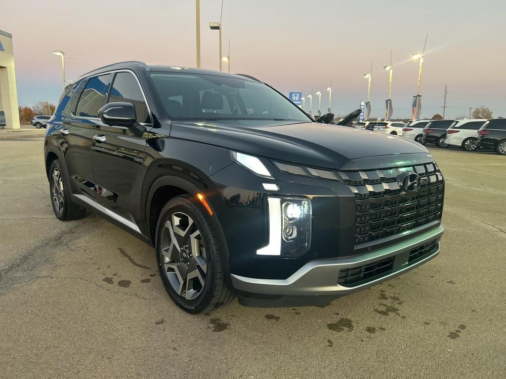 used 2023 Hyundai Palisade car, priced at $37,637