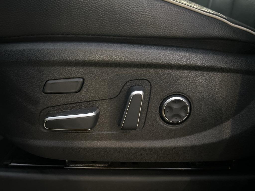 used 2023 Hyundai Palisade car, priced at $37,637