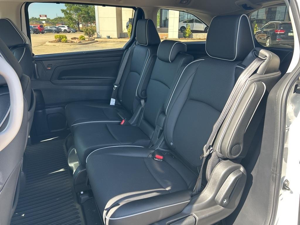 new 2026 Honda Odyssey car, priced at $52,150