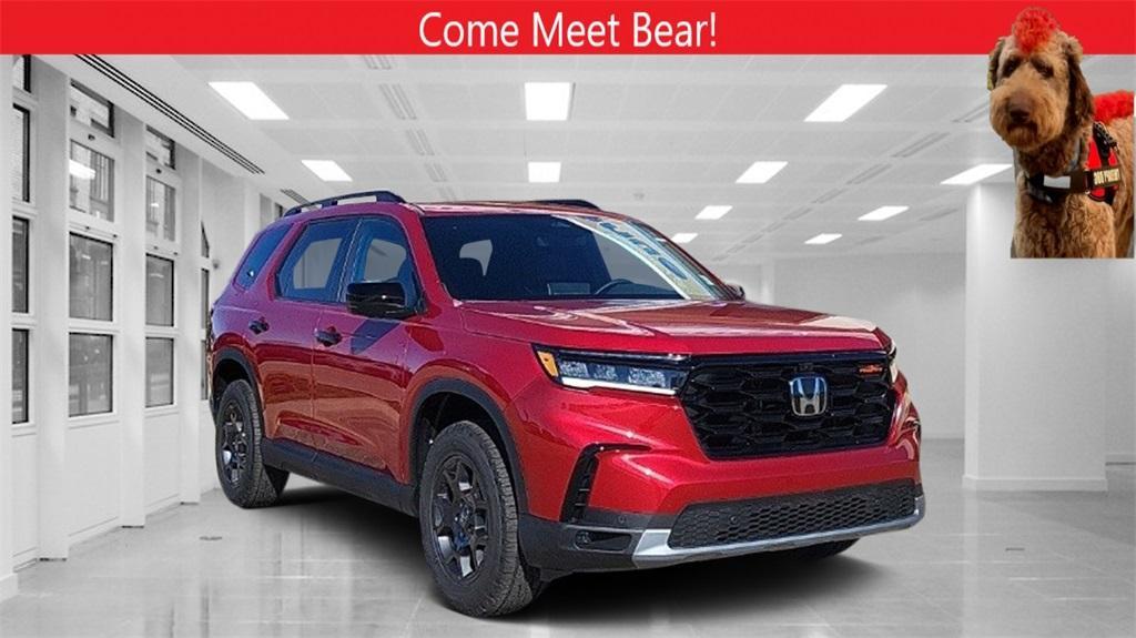 new 2025 Honda Pilot car, priced at $48,460