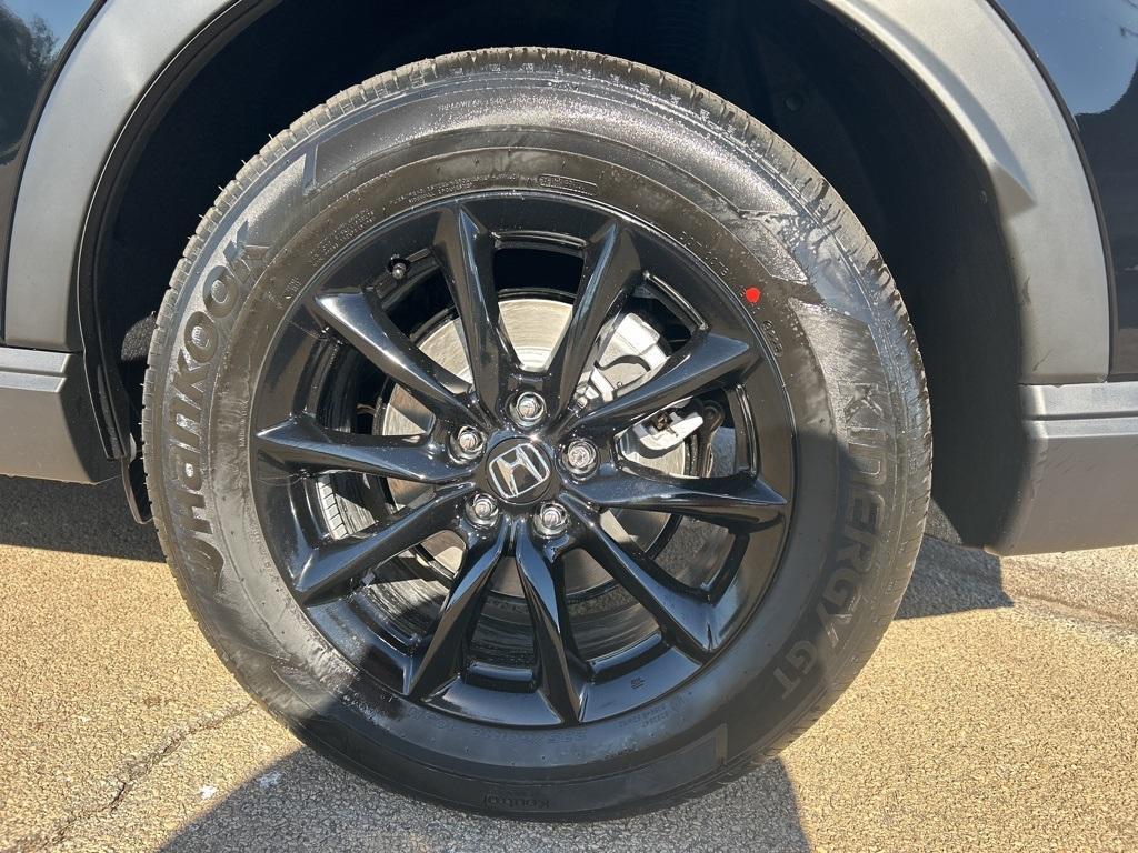 new 2026 Honda CR-V Hybrid car, priced at $39,983