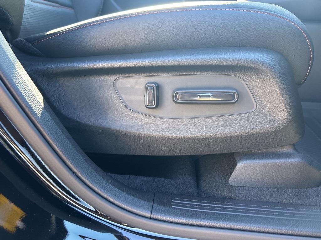 new 2026 Honda CR-V Hybrid car, priced at $39,983