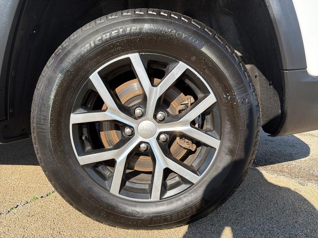 used 2024 Jeep Grand Cherokee L car, priced at $34,542