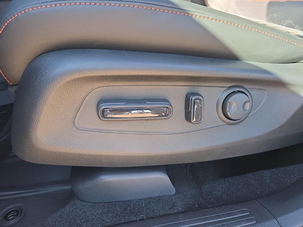 new 2026 Honda CR-V Hybrid car, priced at $39,783