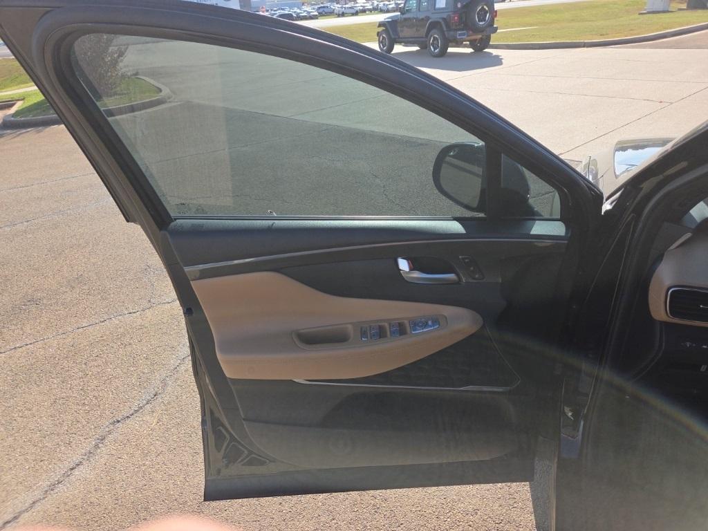 used 2023 Hyundai Santa Fe car, priced at $21,600