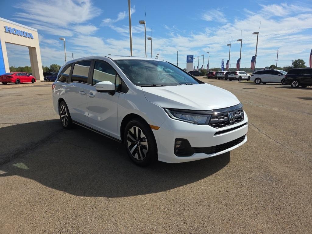 new 2026 Honda Odyssey car, priced at $42,464