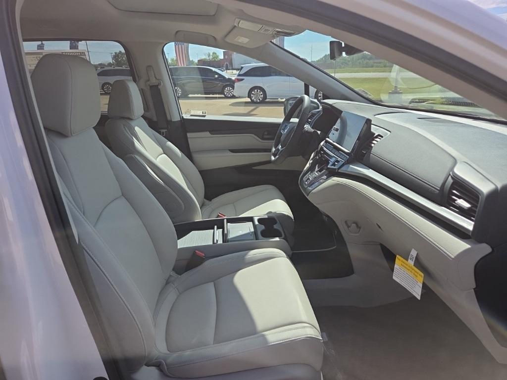 new 2026 Honda Odyssey car, priced at $42,464